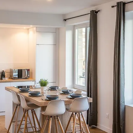 Port De De Gamme דירה *