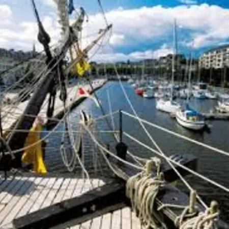 Port De De Gamme *